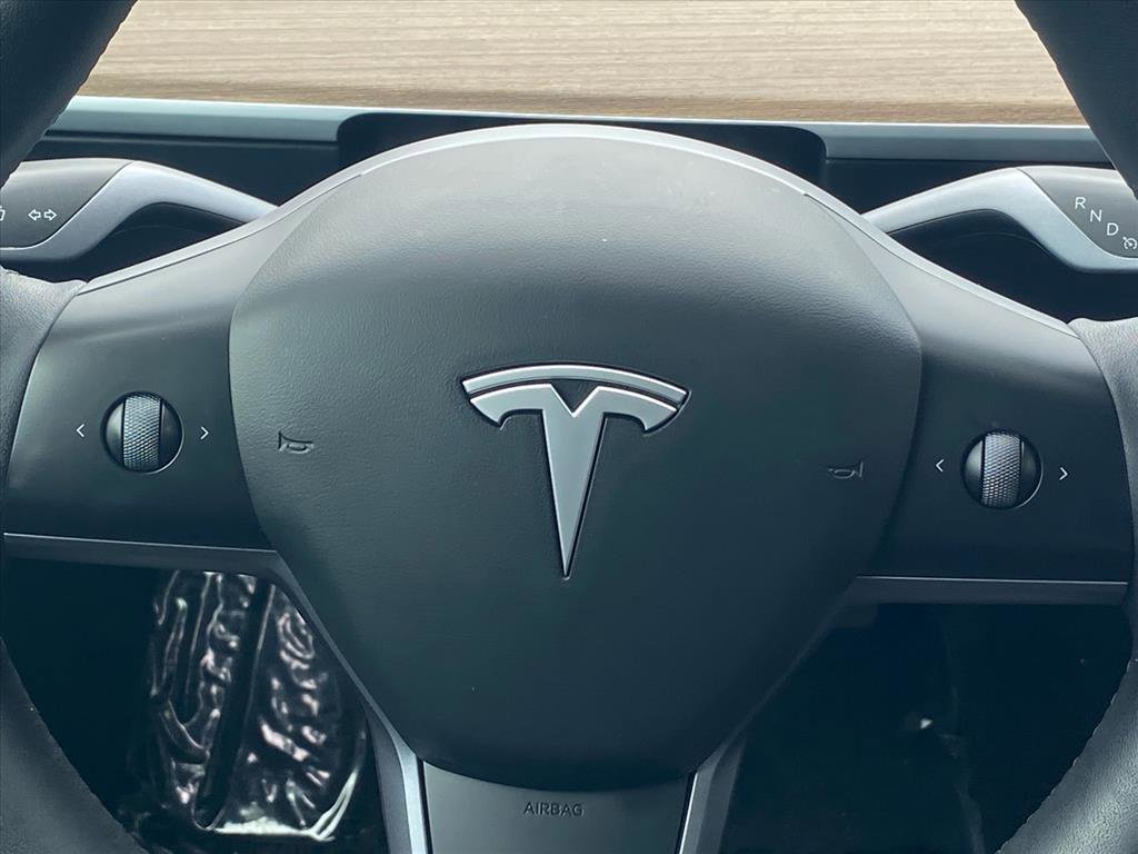 Used 2023 Tesla Model 3 Standard Range image 7