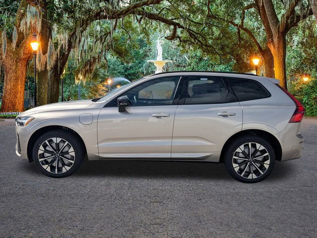 New 2026 Volvo XC60 T8 Plus w/ Protection Package Premier image 7