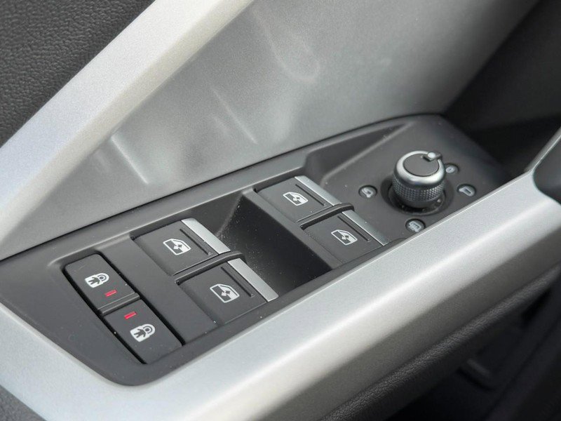 Used 2024 Audi Q3 2.0T Premium Plus w/ Premium Plus Package image 24