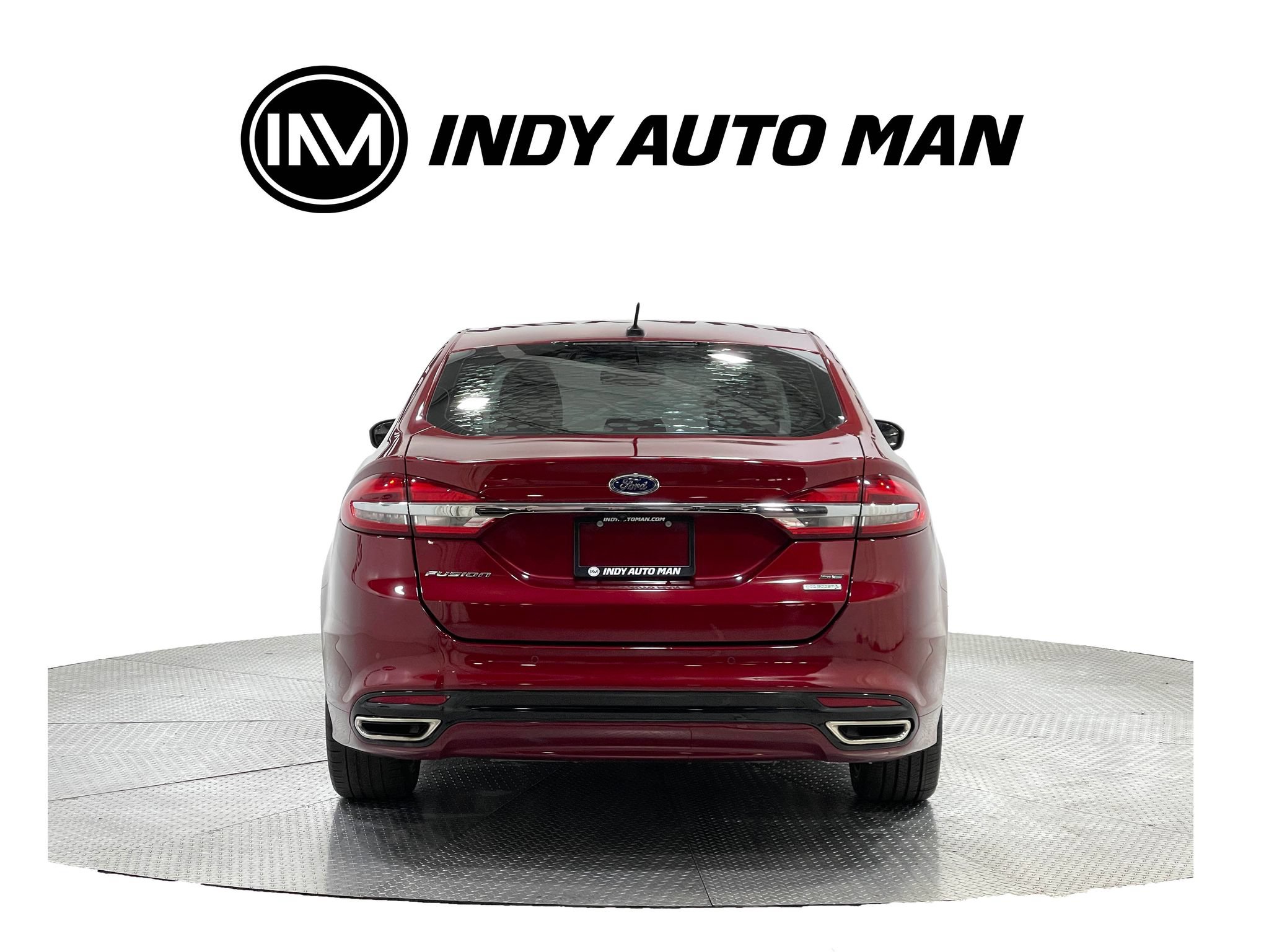 Used 2018 Ford Fusion SE w/ Fusion SE Technology Package FWD image 5
