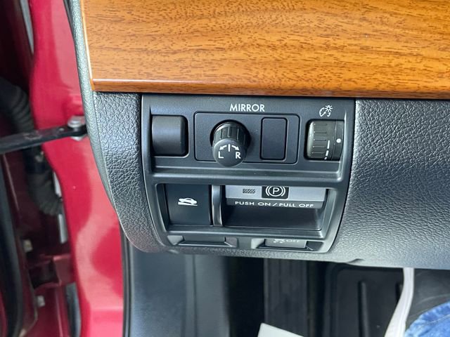 Used 2013 Subaru Outback 2.5i Limited AWD/4WD image 15