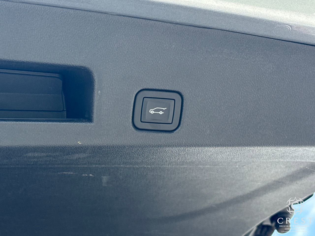 Used 2024 GMC Acadia Elevation image 23