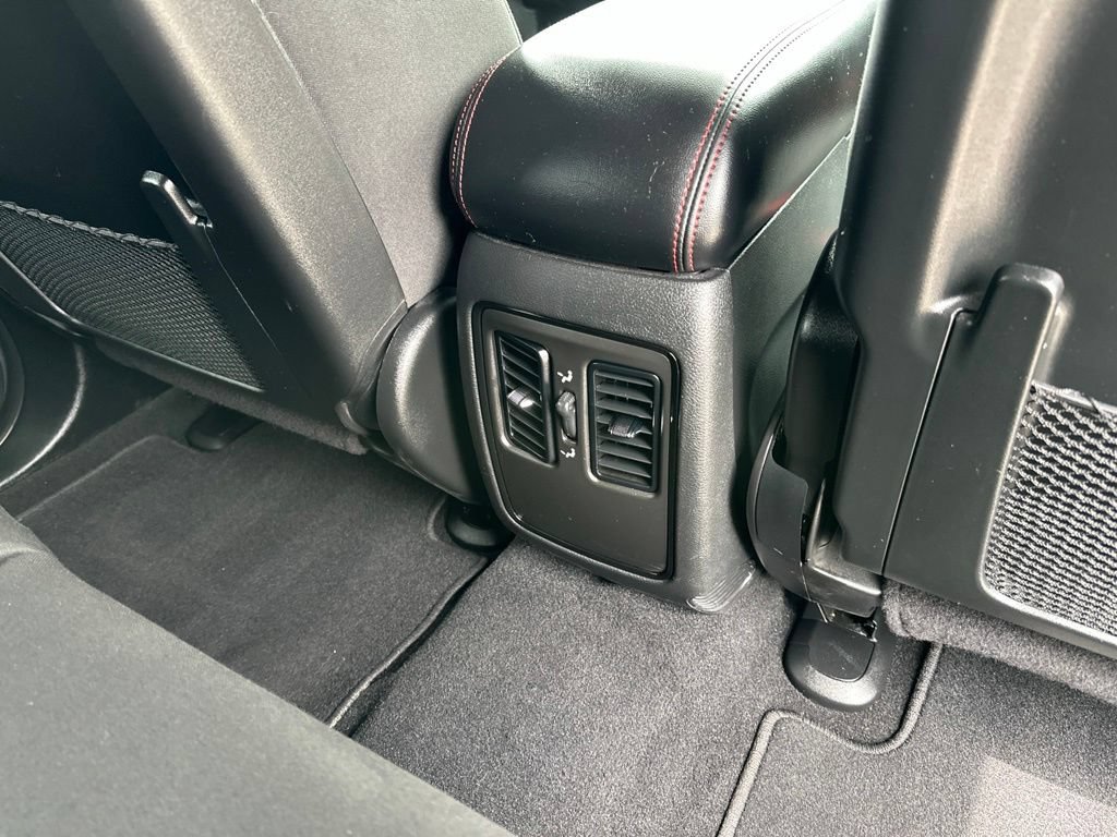 Used 2024 Dodge Durango R/T w/ Trailer Tow Group IV AWD/4WD image 22