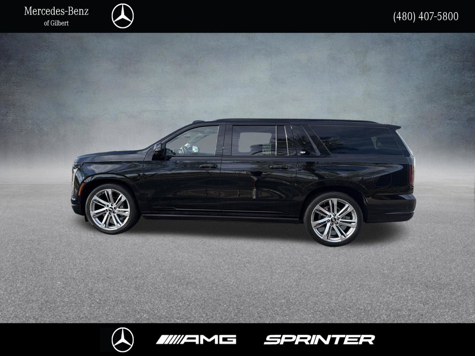 Used 2025 Cadillac Escalade ESV Sport Platinum AWD/4WD image 3