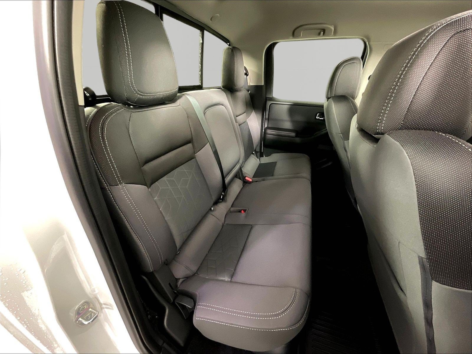 New 2026 Nissan Frontier SV w/ All-Weather Content Package AWD/4WD image 20