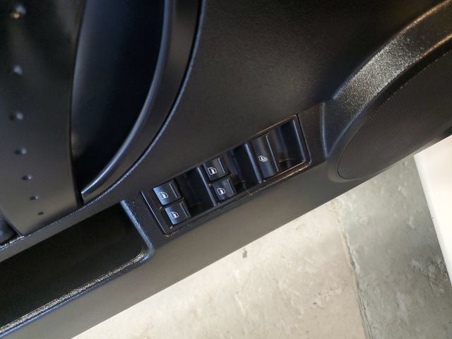 Used 2009 Volkswagen Beetle S FWD image 21