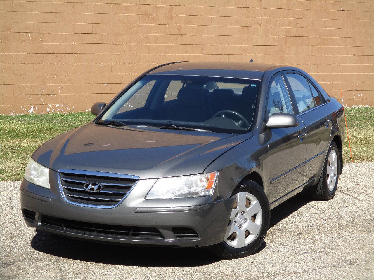 Used 2009 Hyundai Sonata GLS w/ Popular Equipment Pkg 2 image 3