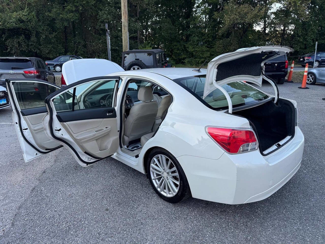 Used 2012 Subaru Impreza 2.0i Limited image 4