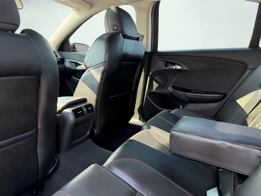 Used 2015 Chevrolet SS RWD image 19