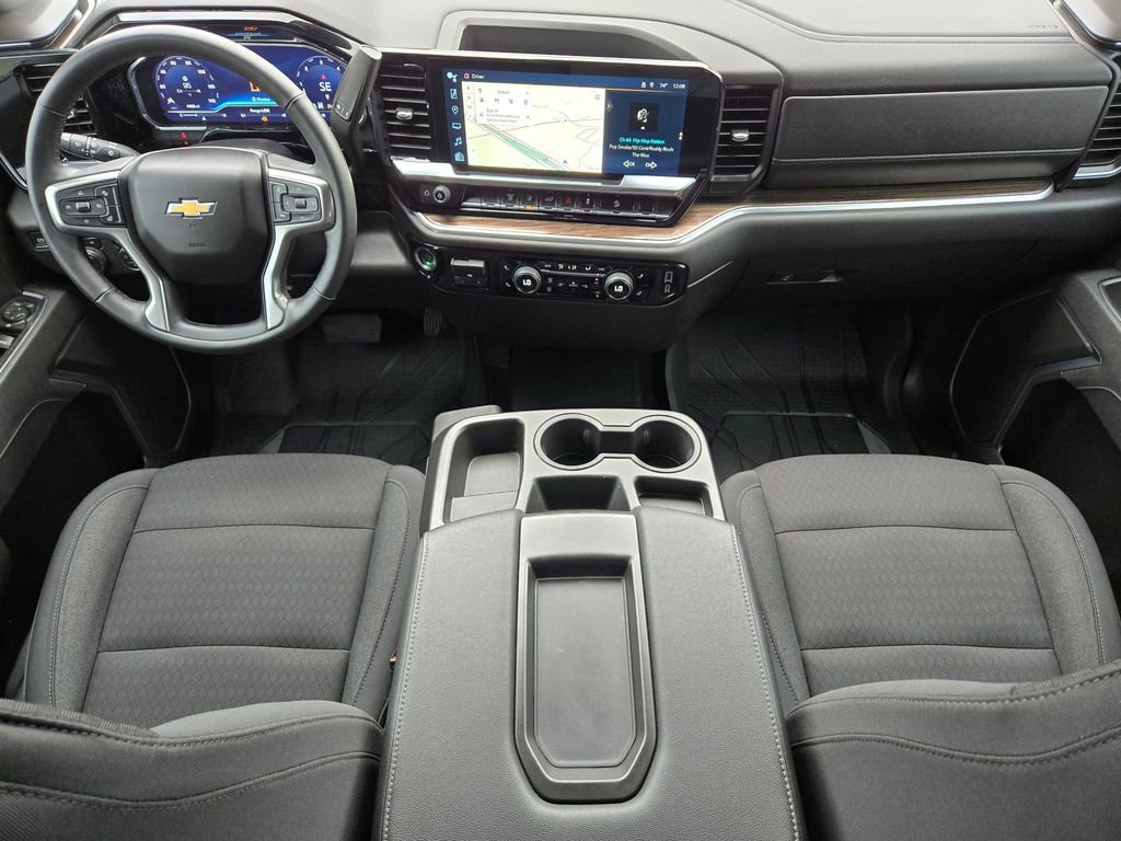 Used 2025 Chevrolet Silverado 2500 LT w/ Convenience Package image 15