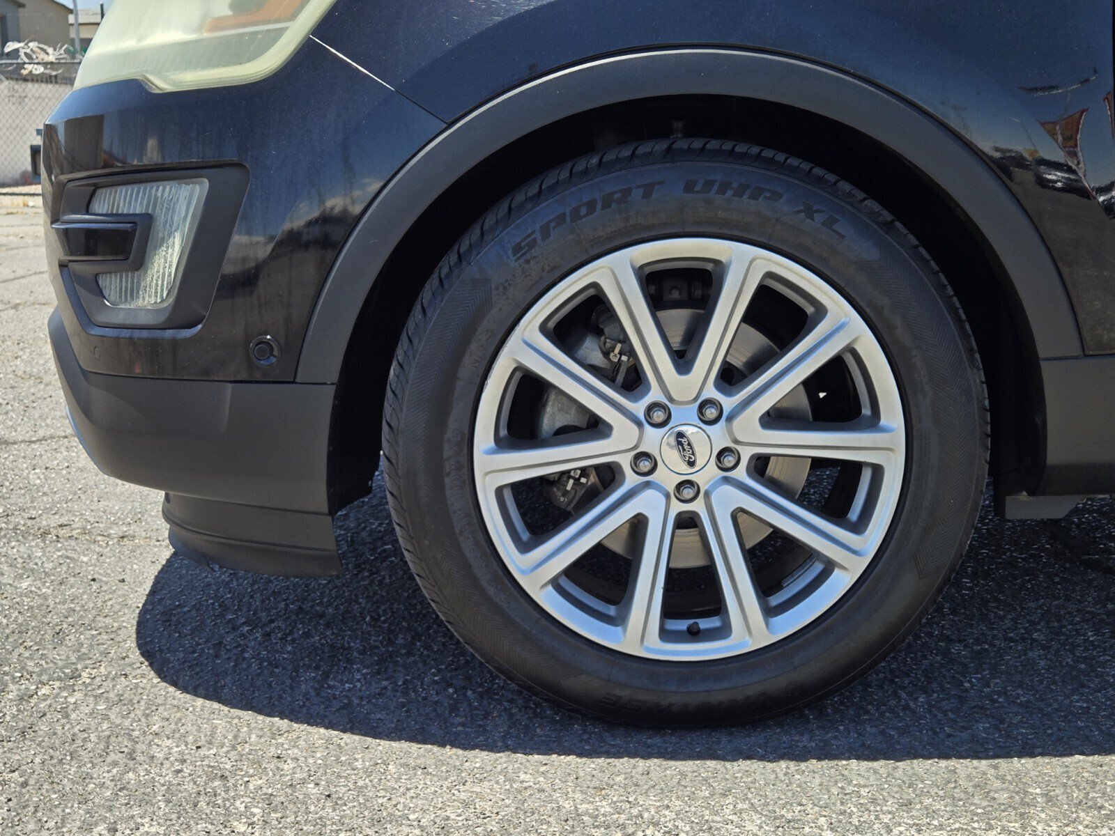 Used 2016 Ford Explorer Limited w/ Equipment Group 301A FWD image 6