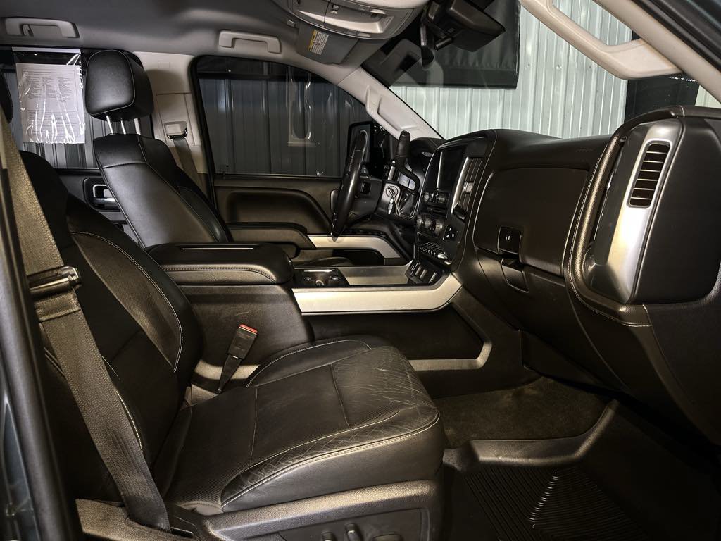 Used 2018 Chevrolet Silverado 2500 LTZ w/ Duramax Plus Package AWD/4WD image 19