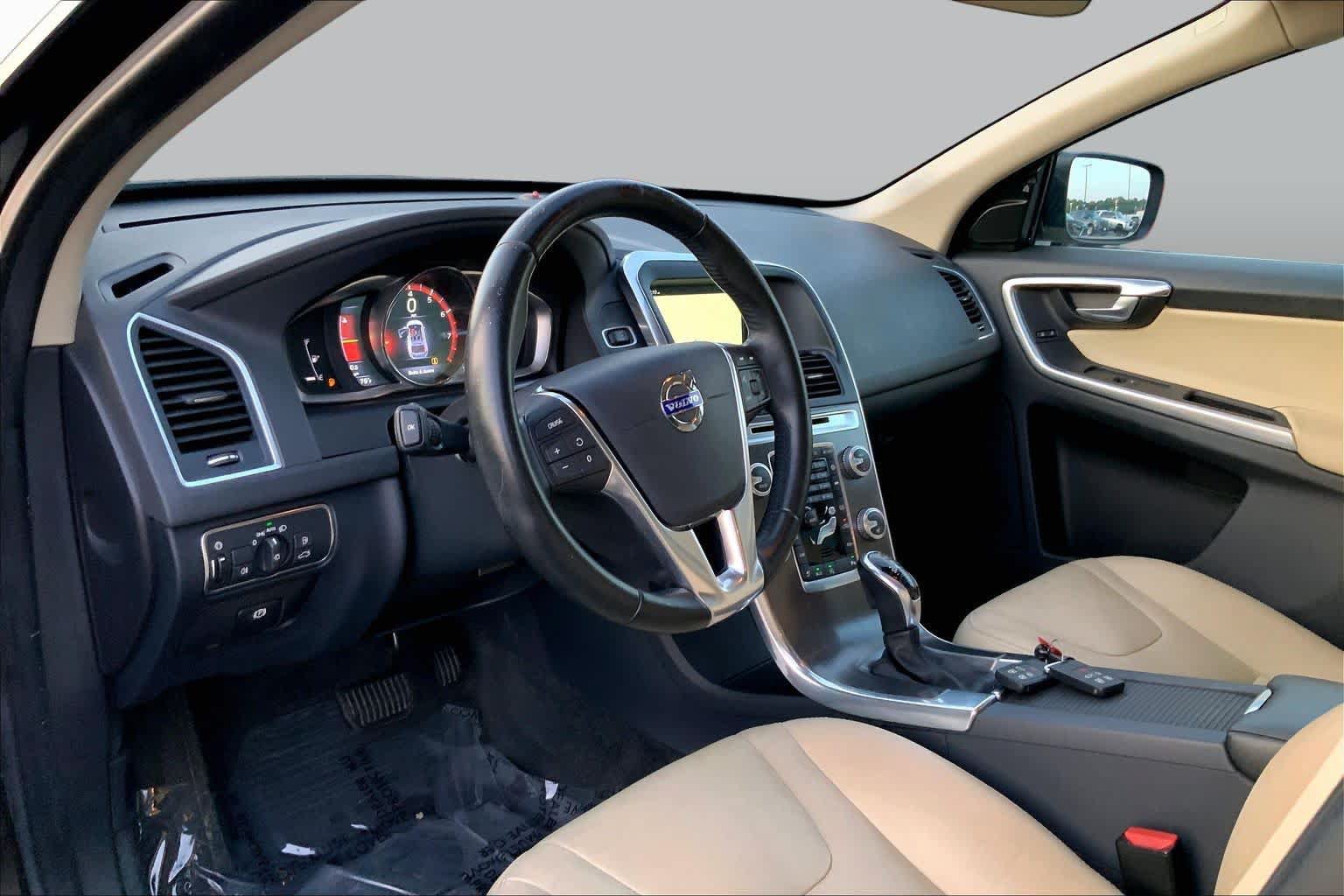 Used 2016 Volvo XC60 T5 Premier FWD image 17