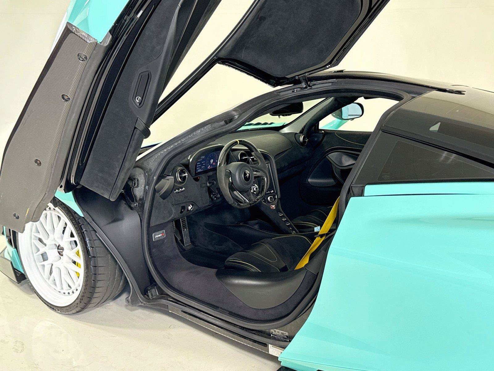 Used 2021 McLaren 720S Performance RWD image 12