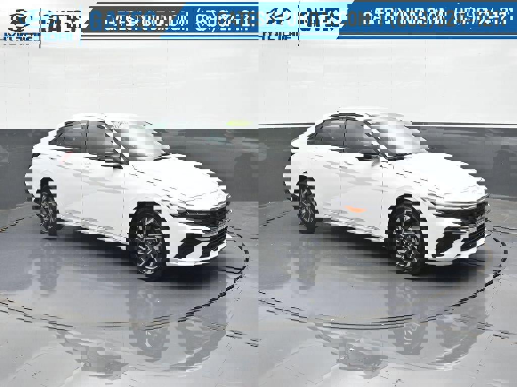 New 2025 Hyundai Elantra Sport image 4