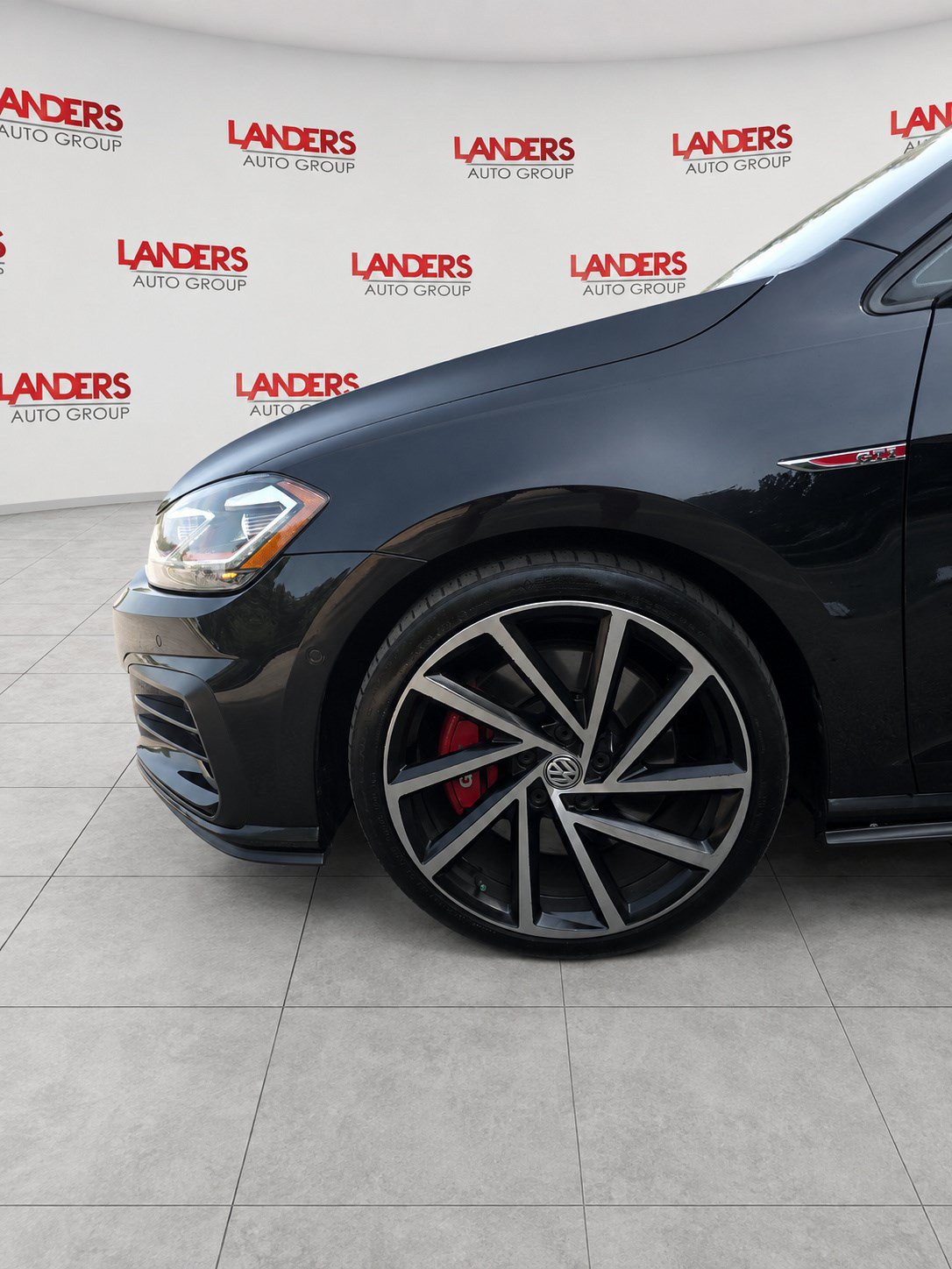 Used 2019 Volkswagen Golf 4-Door FWD image 9