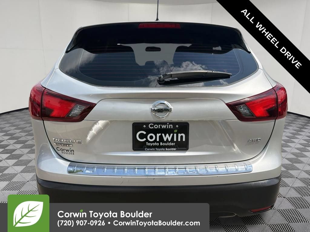 Used 2018 Nissan Rogue Sport S w/ S Appearance Package AWD/4WD image 6
