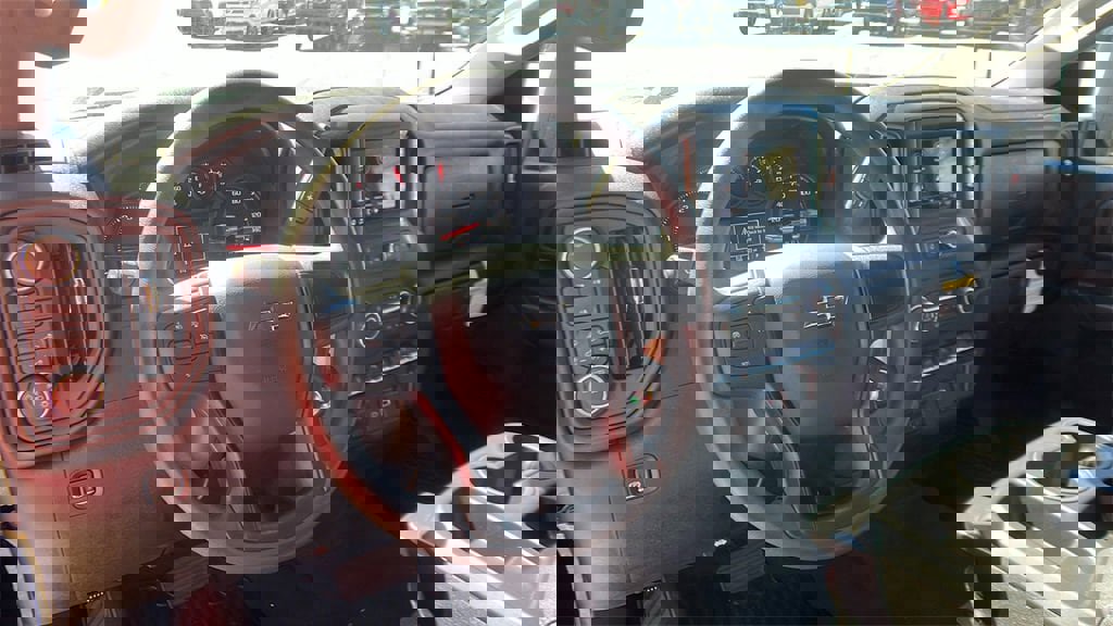 New 2025 Chevrolet Silverado 2500 Custom w/ Custom Value Package image 18