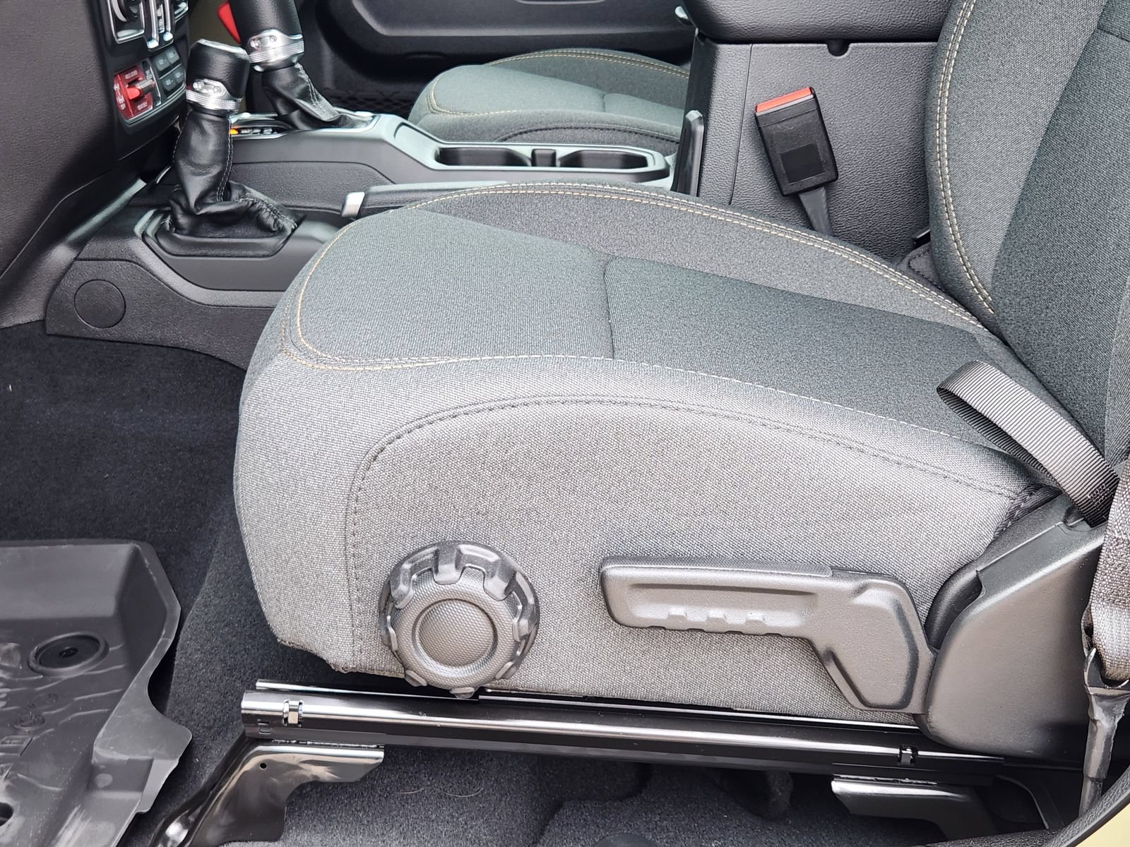 New 2026 Jeep Gladiator Mojave AWD/4WD image 22