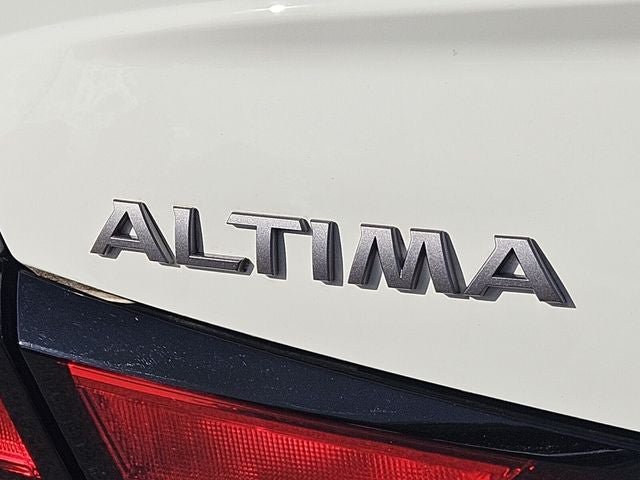 Used 2025 Nissan Altima 2.5 S FWD image 40