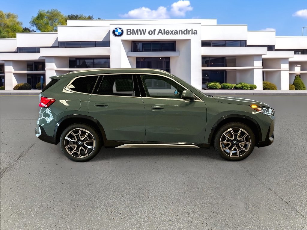 New 2027 BMW X1 xDrive28i AWD/4WD image 4