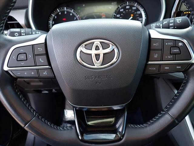 Used 2021 Toyota Highlander XLE image 19