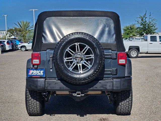 Used 2017 Jeep Wrangler Unlimited Sport w/ Connectivity Group AWD/4WD image 7