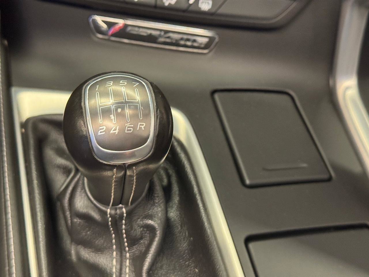 Used 2019 Chevrolet Corvette Stingray Coupe w/ 1LT RWD image 19