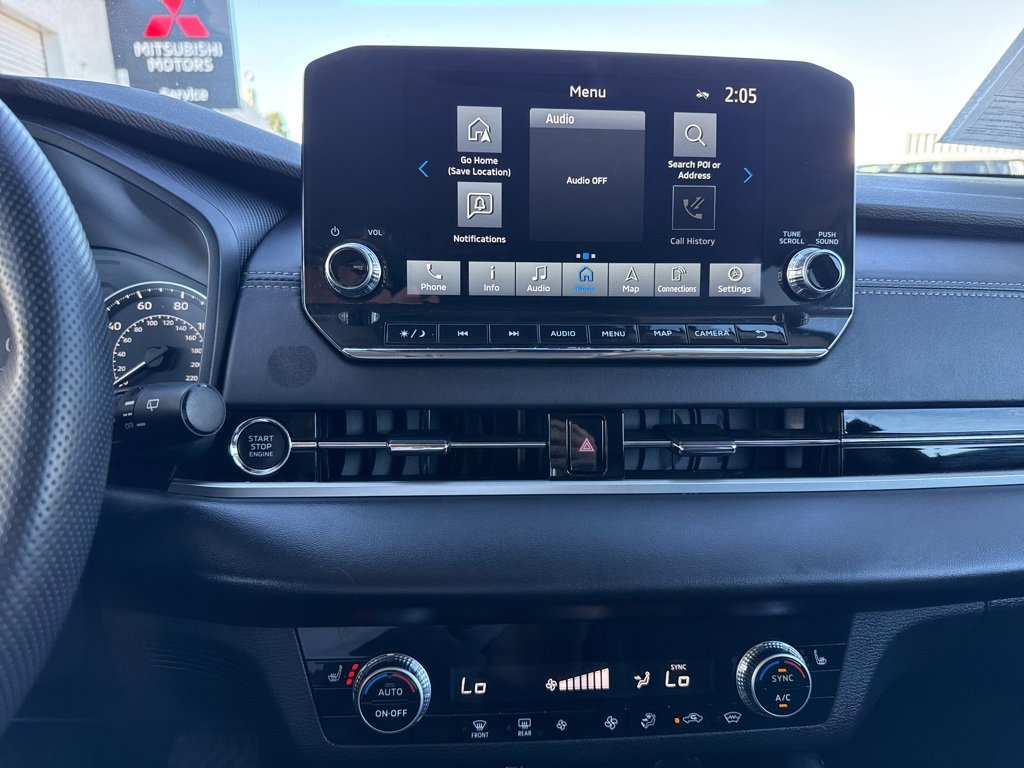 Used 2024 Mitsubishi Outlander SE image 16