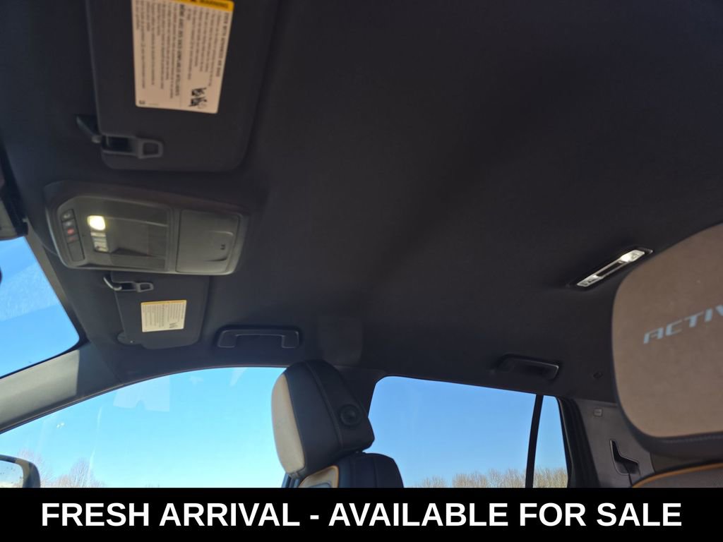 Used 2025 Chevrolet Equinox ACTIV image 13