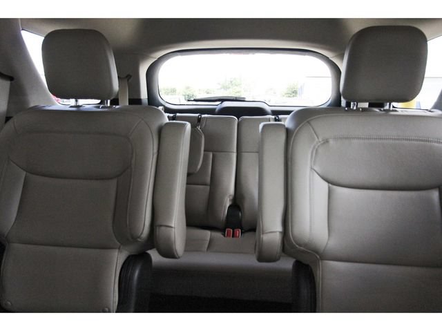 Used 2024 Ford Explorer XLT w/ Equipment Group 202A RWD image 14