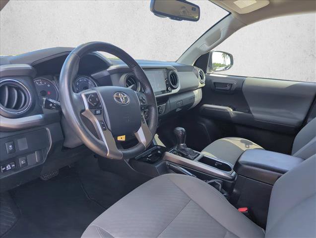 Used 2020 Toyota Tacoma SR5 RWD image 8