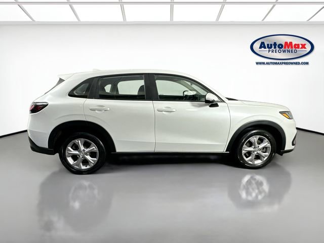 Used 2023 Honda HR-V LX image 9