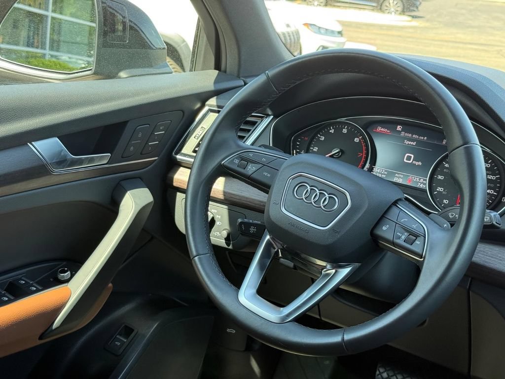 Used 2023 Audi Q5 2.0T Premium w/ Convenience Package AWD/4WD image 14