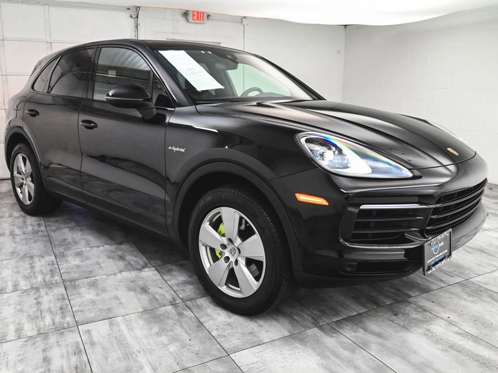 Used 2020 Porsche Cayenne E-Hybrid image 3
