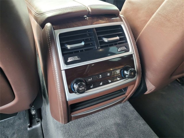 Used 2018 BMW 750i image 12