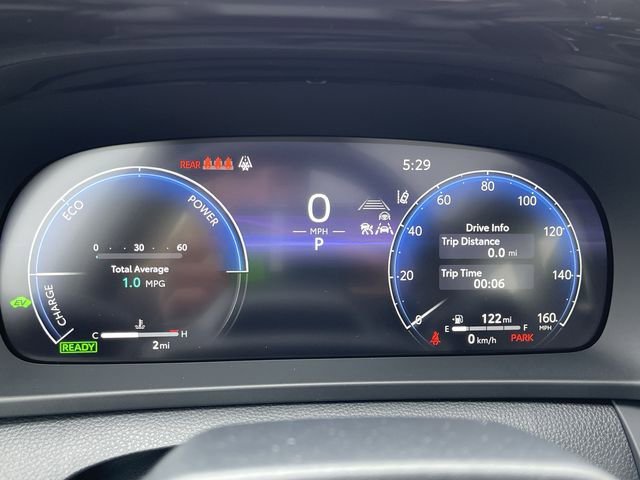 New 2025 Toyota Crown Signia image 16