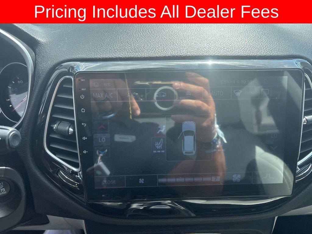 Used 2018 Jeep Compass Latitude w/ Popular Equipment Group FWD image 7