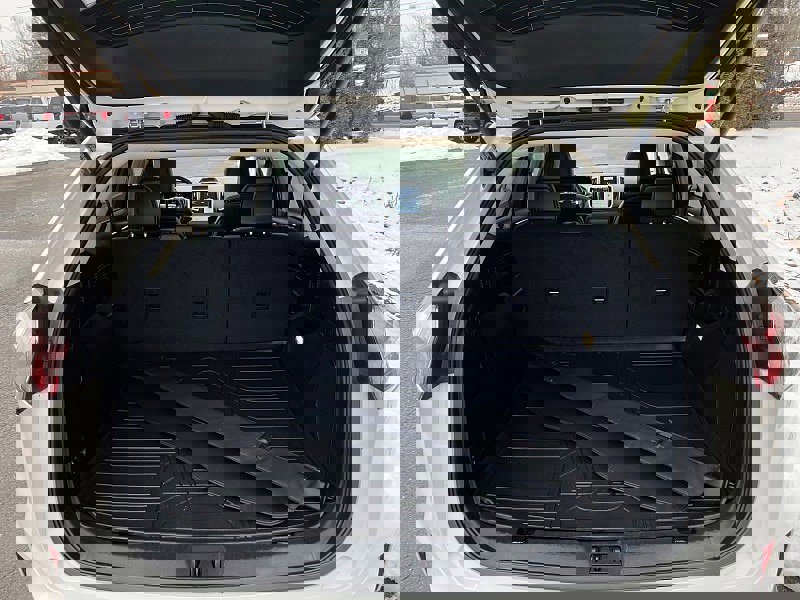 Certified 2022 Ford Edge Titanium w/ Cargo Accessory Package image 9