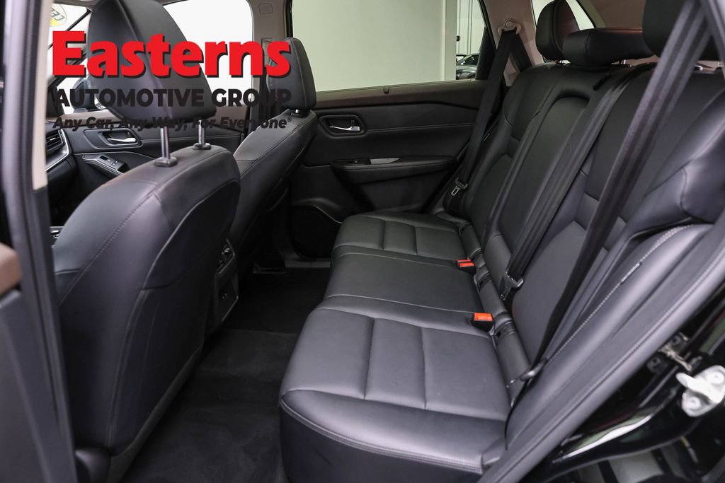 Used 2023 Nissan Rogue SV w/ SV Premium B Package AWD/4WD image 22