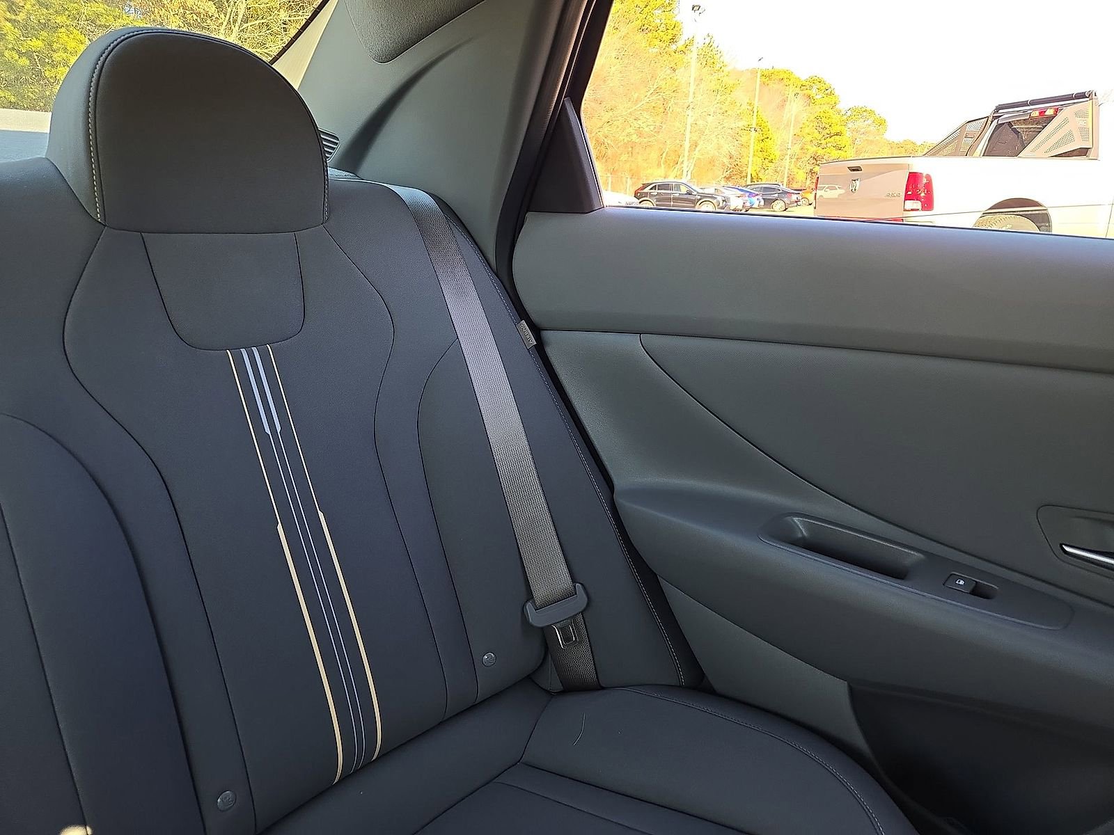 Certified 2025 Hyundai Elantra Sport image 14