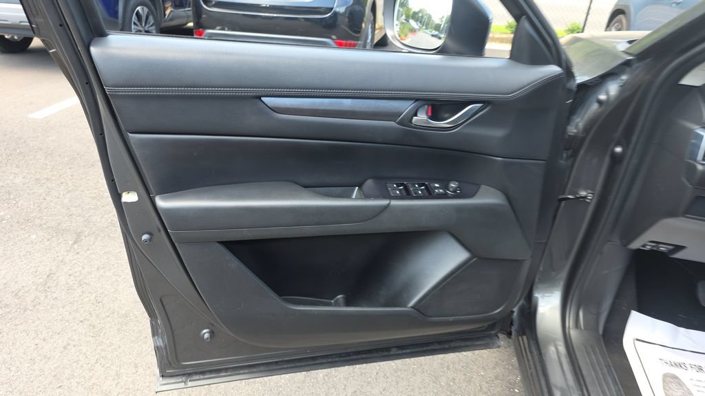Used 2021 MAZDA CX-5 Touring FWD image 11