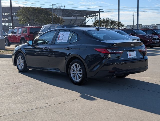 Used 2026 Toyota Camry LE FWD image 9