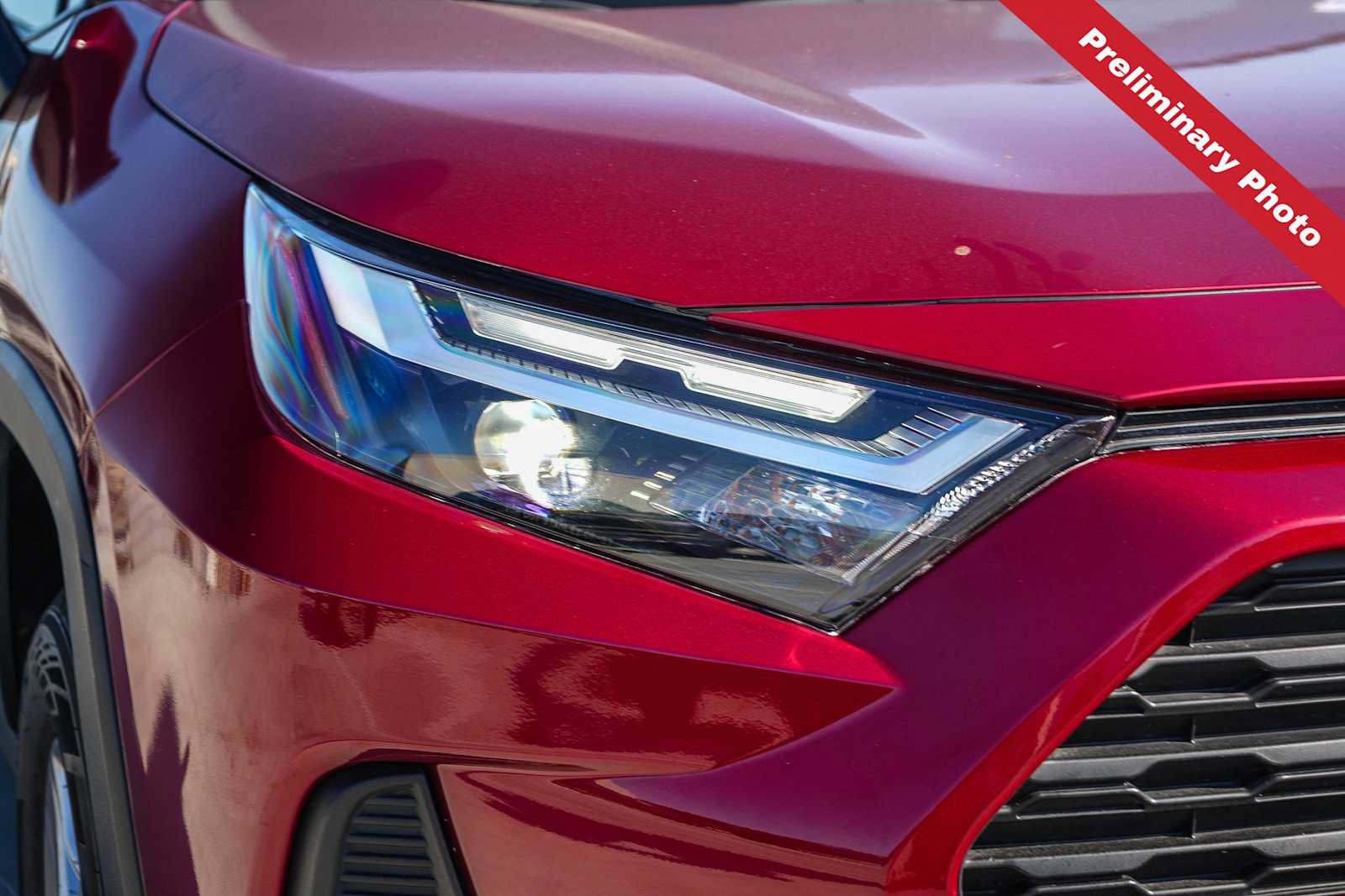Used 2025 Toyota RAV4 XLE FWD image 4