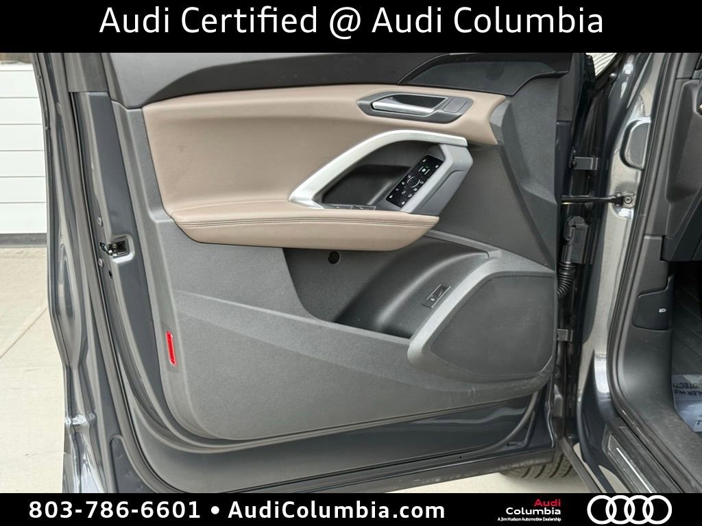 Used 2025 Audi Q5 Premium w/ Convenience Package image 20