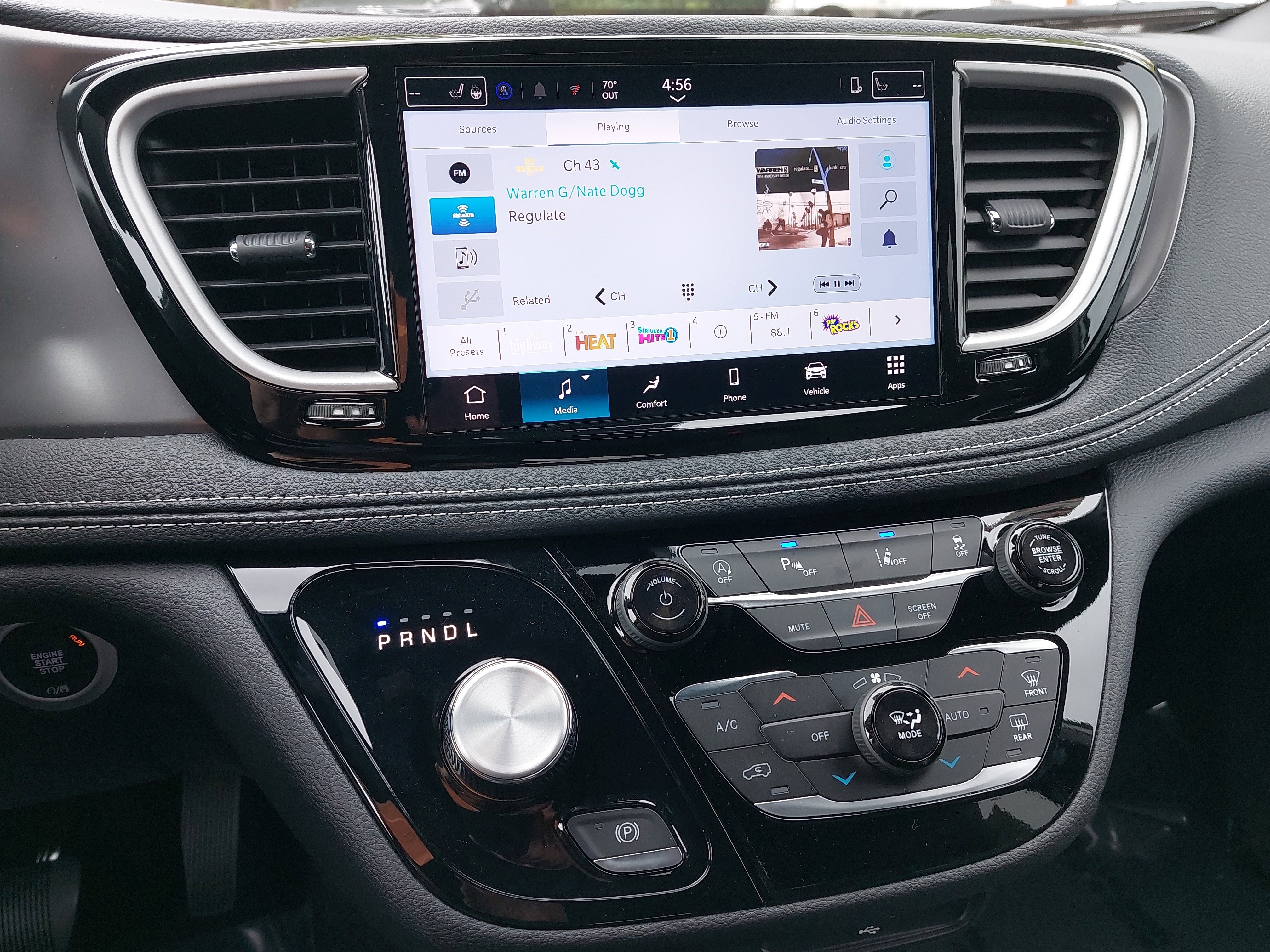 New 2026 Chrysler Pacifica Select image 22