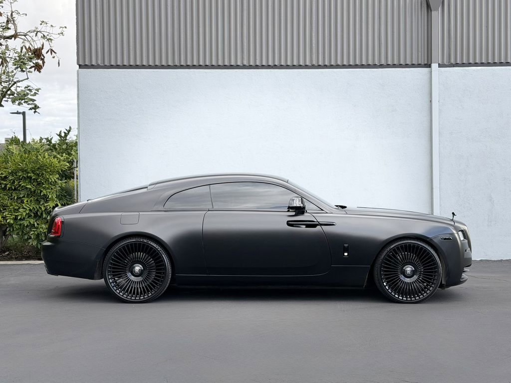 Used 2014 Rolls-Royce Wraith image 19
