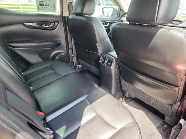 Used 2018 Nissan Rogue Sport SL w/ SL Premium Package FWD image 29