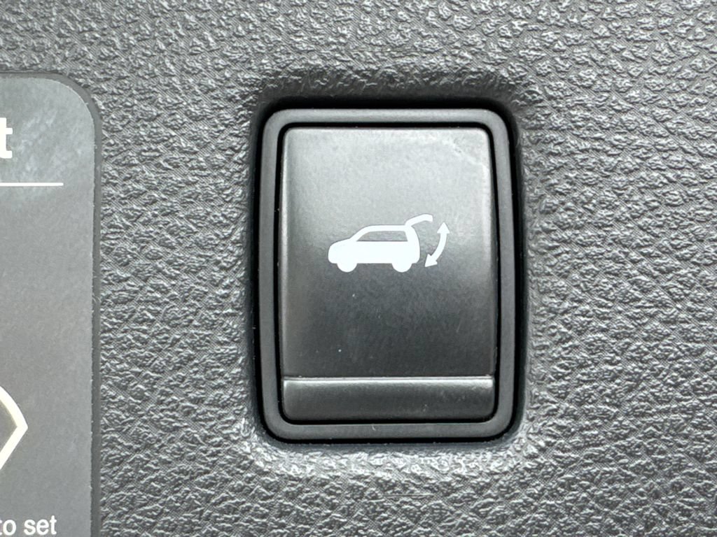 Used 2019 INFINITI QX50 Essential w/ Proactive Package AWD/4WD image 19