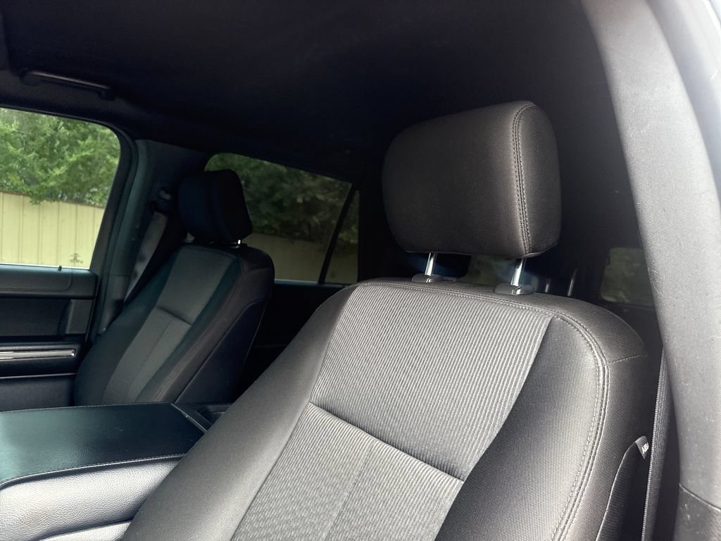 Used 2019 Ford Expedition Max XLT AWD/4WD image 13